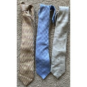 *Stained* Lot Of 3 Chick-fil-a Mens Neckties Team Style‎